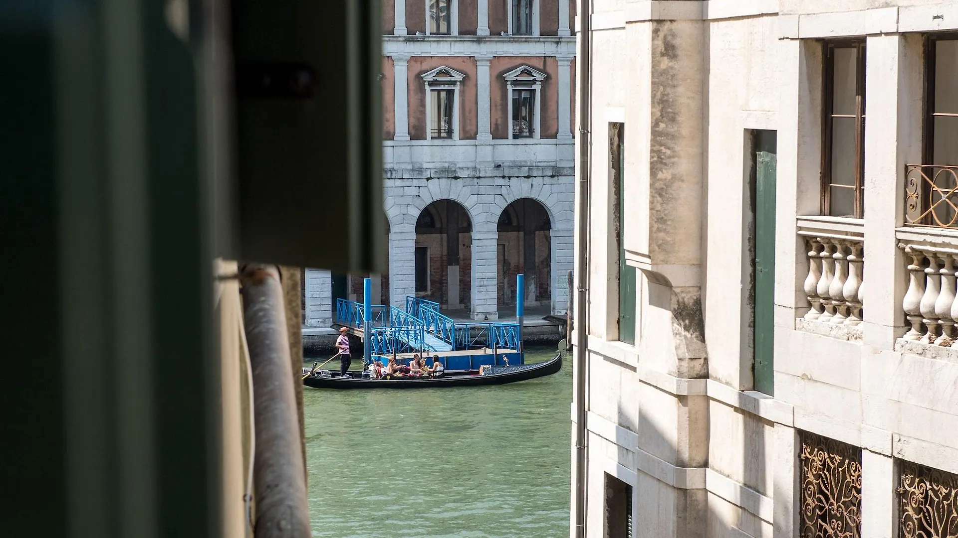 Locanda Leon Bianco On The Grand Canal Venecia 3*,