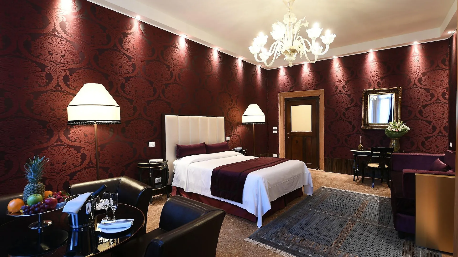 Locanda Leon Bianco On The Grand Canal Venecia 3*,