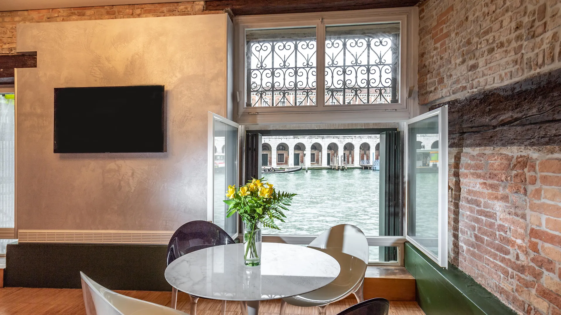 *** Pensión Locanda Leon Bianco On The Grand Canal Venecia Italia