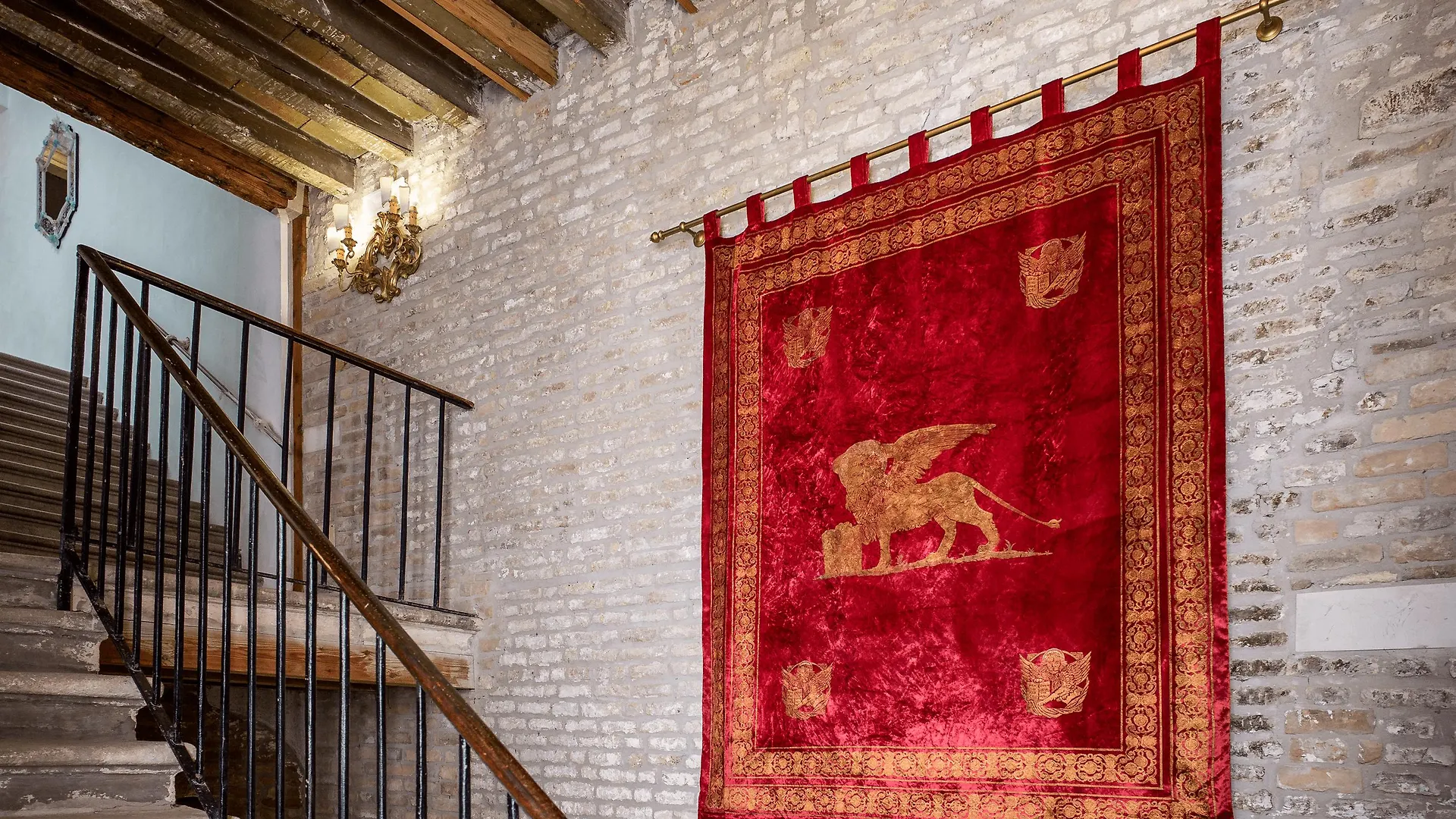 Locanda Leon Bianco On The Grand Canal Venecia